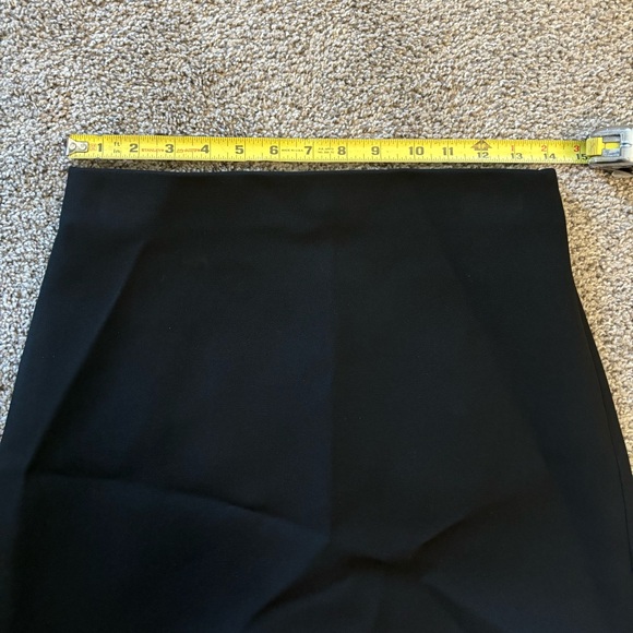 🆕 ZARA Asymmetrical Mini Skirt in Black - Picture 7 of 9